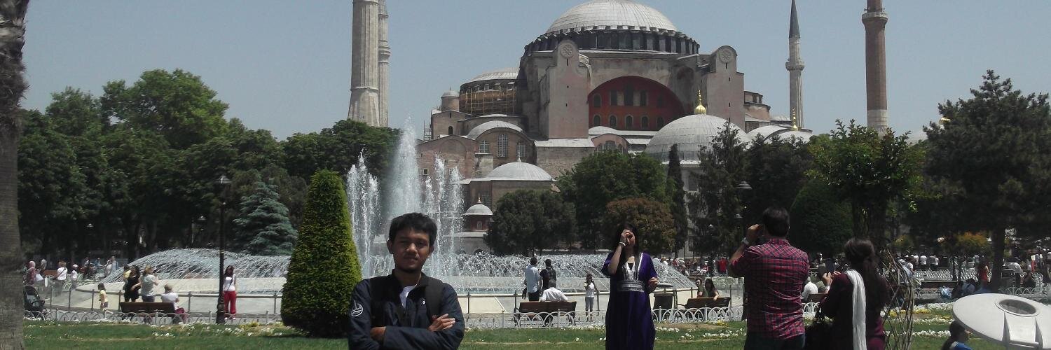 azmi_fuad's profile banner image