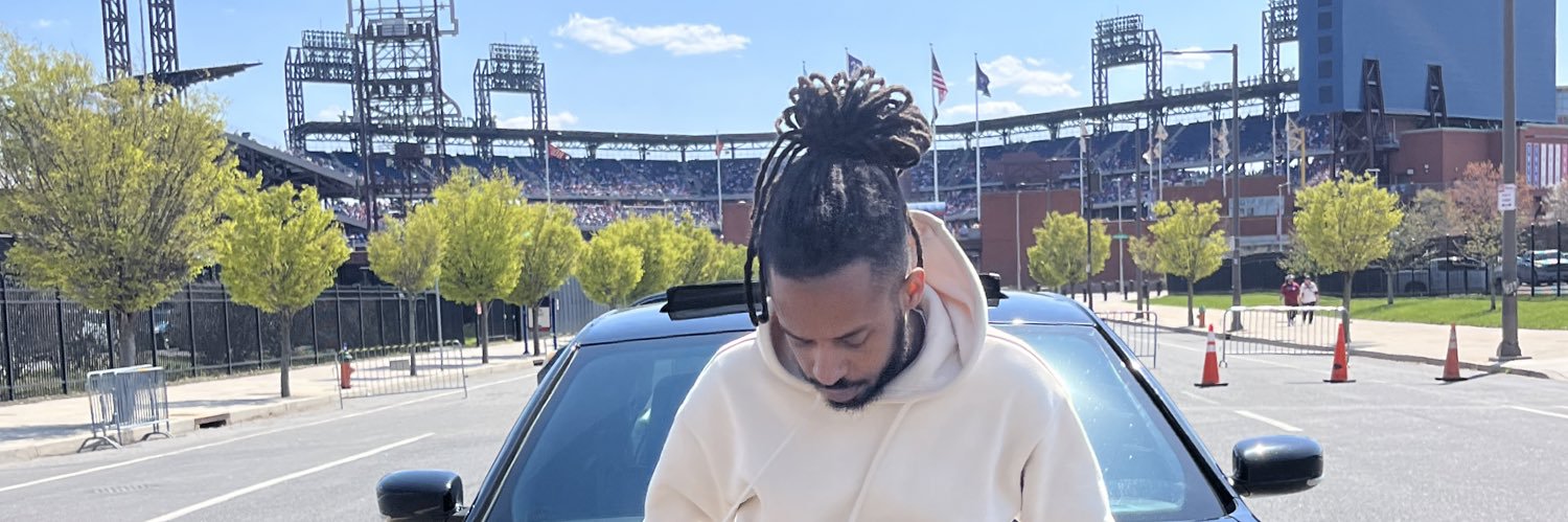bigwormgod's profile banner image