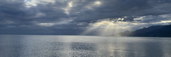 DollyEdeLeon Profile Banner