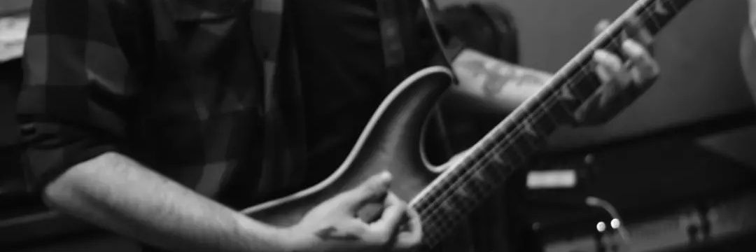 ektnll's profile banner image