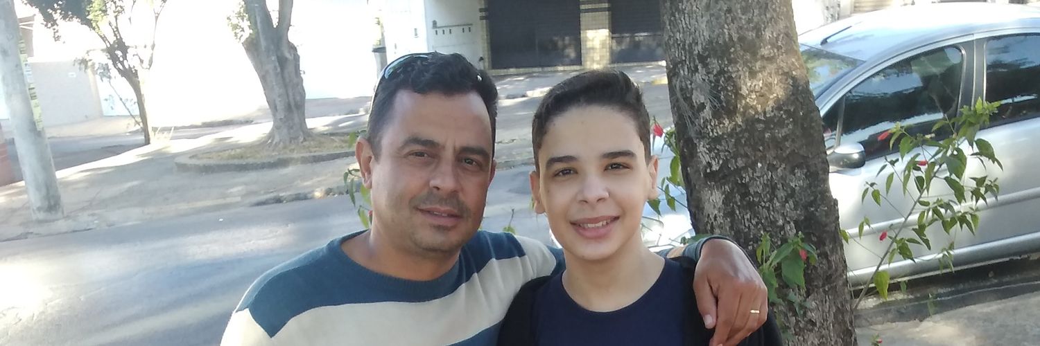 adrianovivas1's profile banner image
