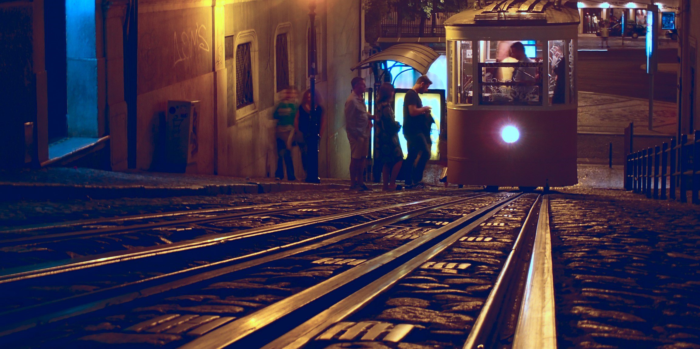wetfootprints's profile banner image