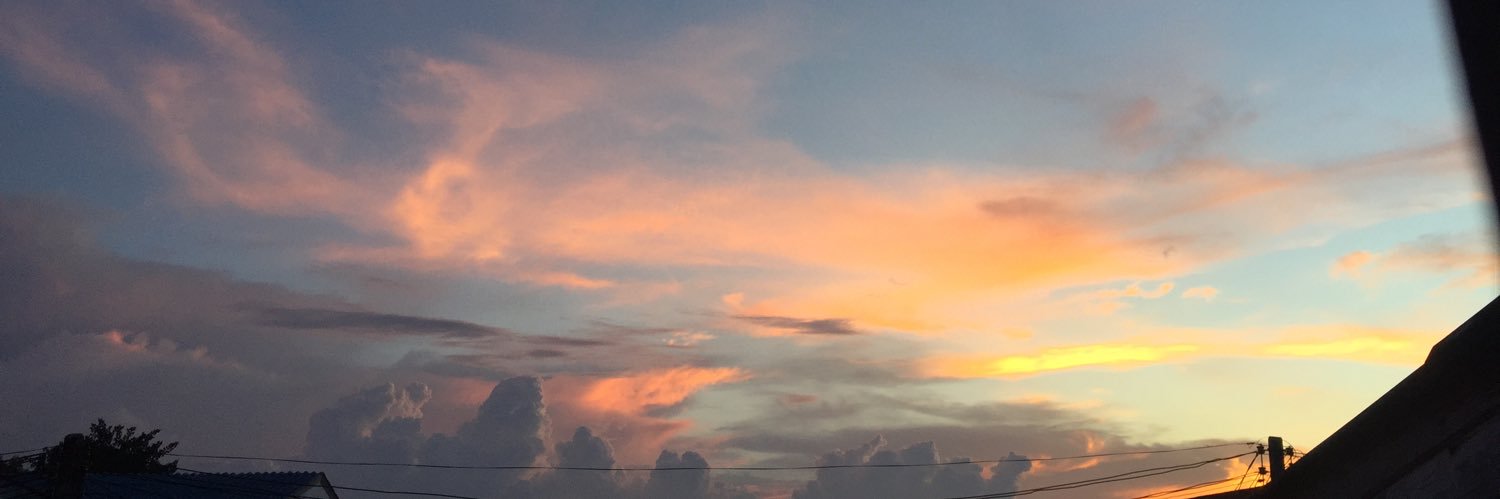 KKAEWW1's profile banner image