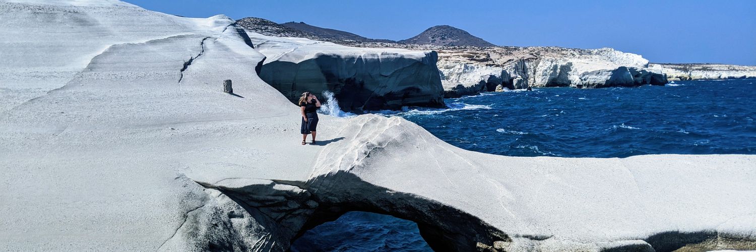 Laura Hampson banner