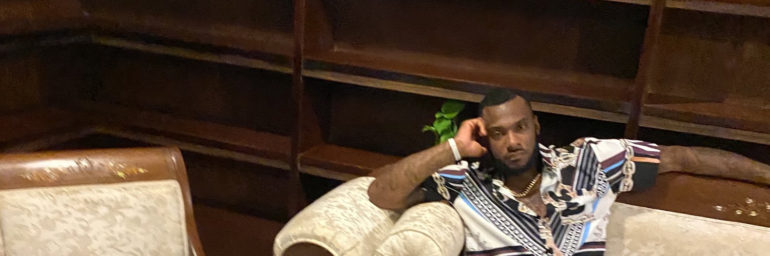 holla_someMO's profile banner image