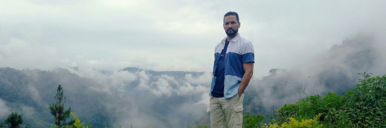 KyQuique's profile banner image