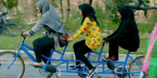 hasminira's profile banner image