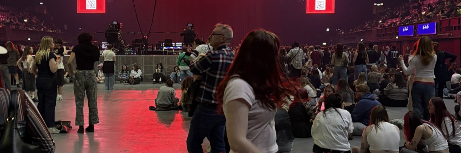 ava🪭is seeing bts banner