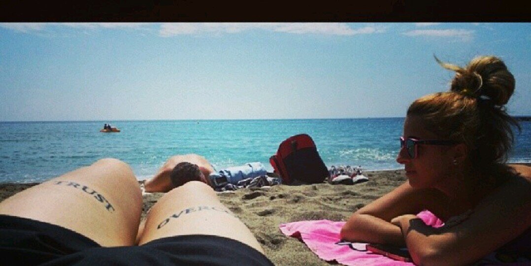 Lore Villalobos :) banner