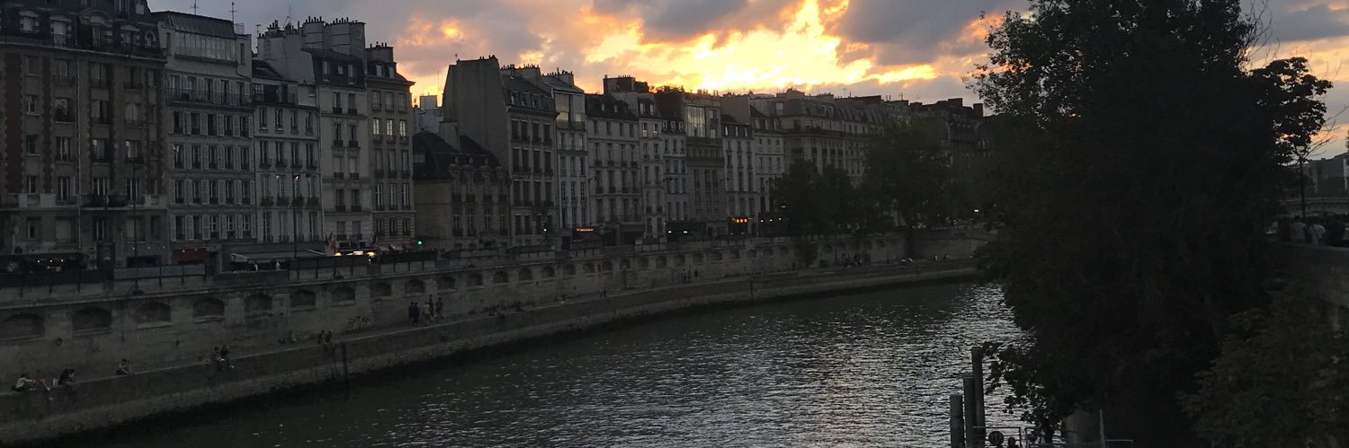 toniparis's profile banner image