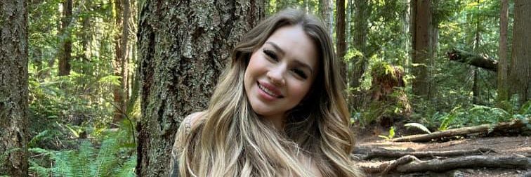 Nelly Shannon 🥰😋🫐 banner