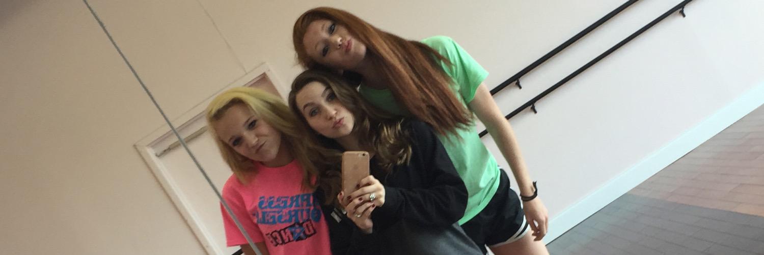 caitlyn_lynn's profile banner image
