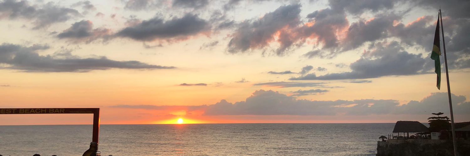 melanyek's profile banner image
