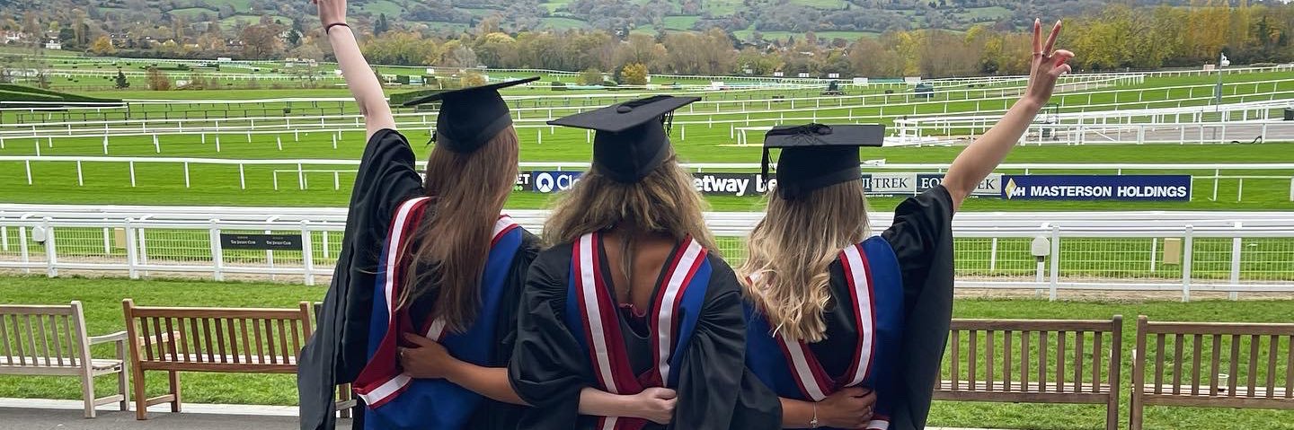 danicowley_'s profile banner image