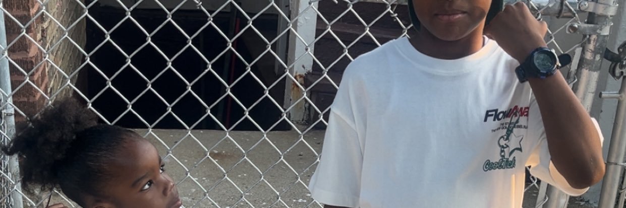 laveeb1's profile banner image
