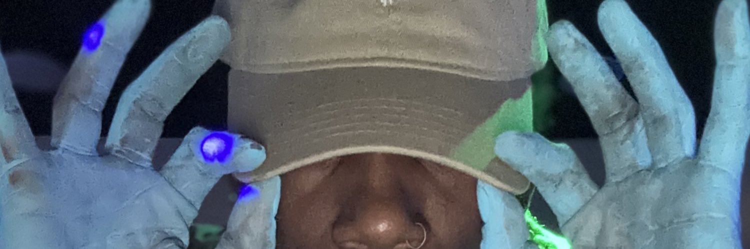 Damnthatslive's profile banner image