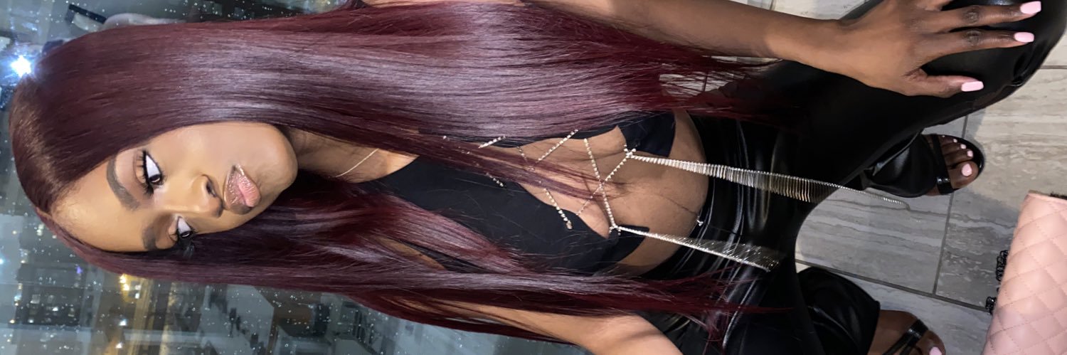s_simonee's profile banner image