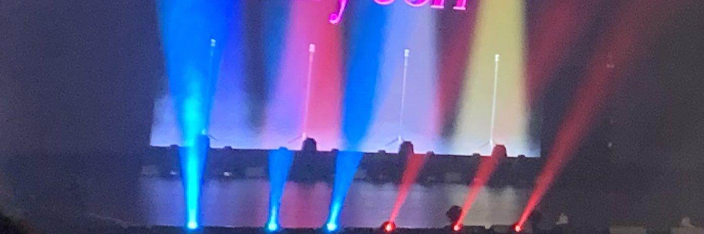 wheeinthelouvre's profile banner image
