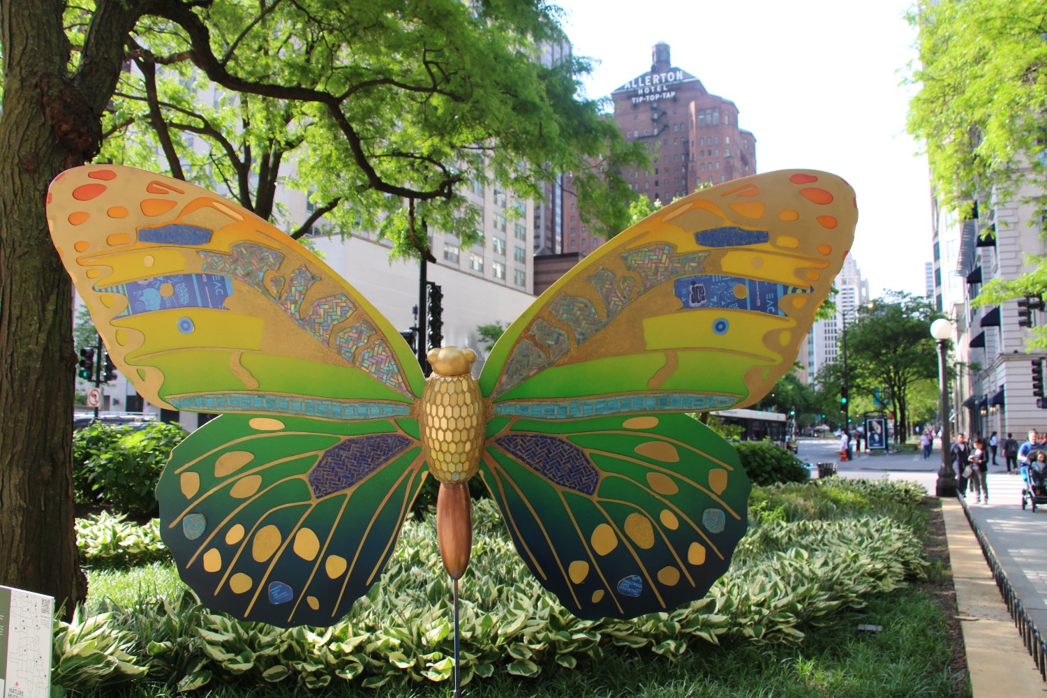 The Magnificent Mile banner