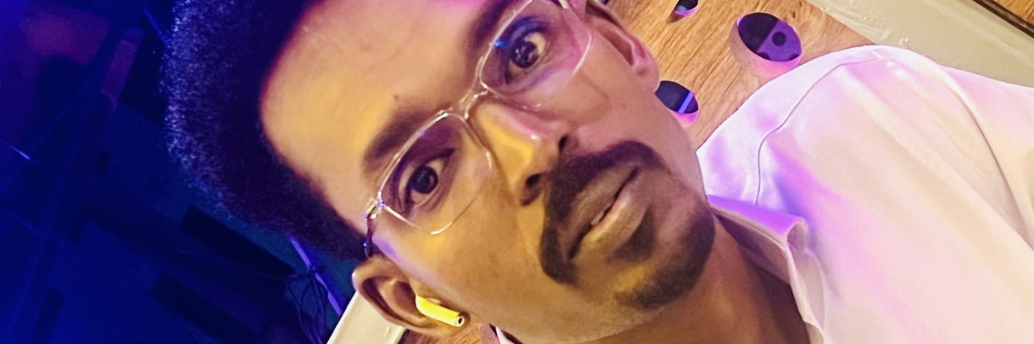 Elmileedo's profile banner image