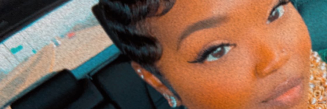 Andre'Nikka banner