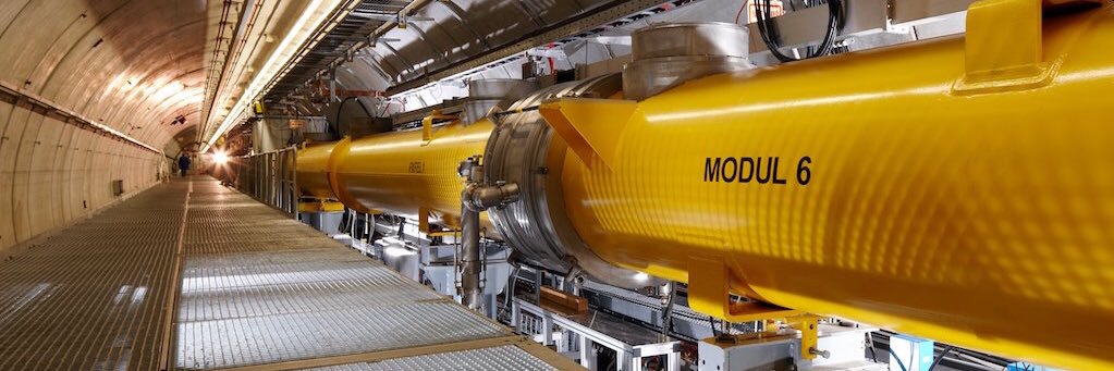 DESY (Deutsch) banner