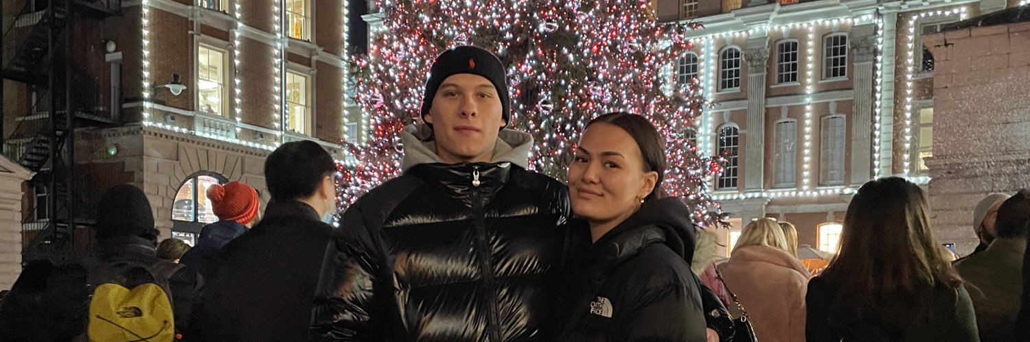 aamyllawrence's profile banner image