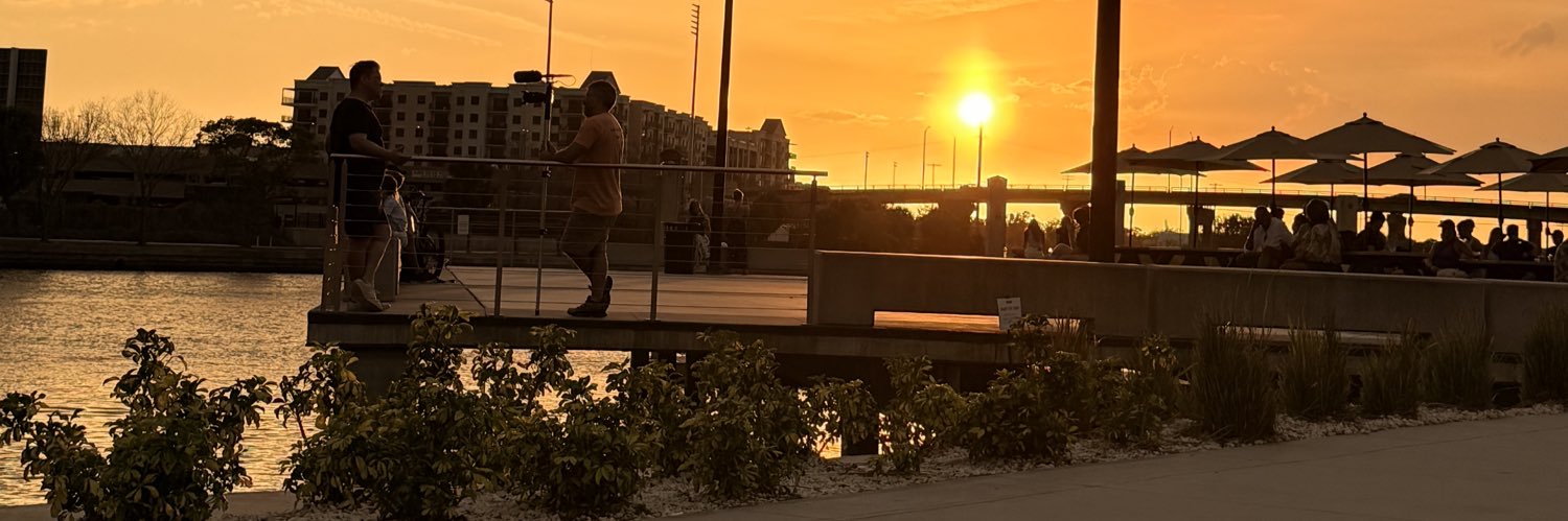 The5Que 🐍🐘 banner