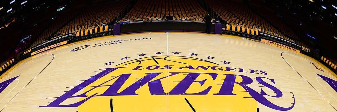 I R V N banner