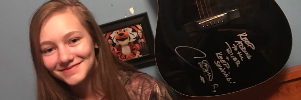 tiffanicdann's profile banner image