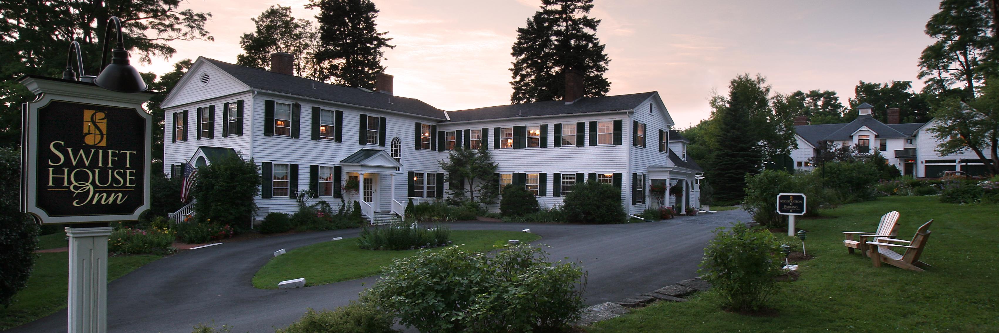 SwiftHouseInn's profile banner image