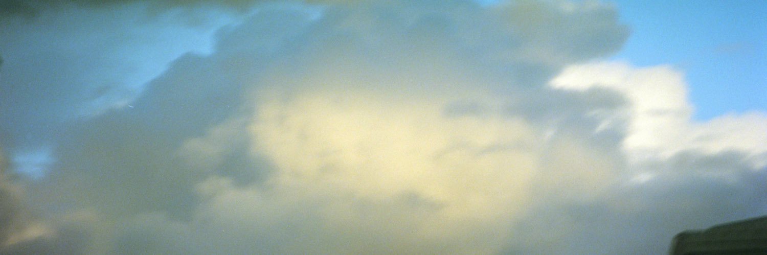 mi banner