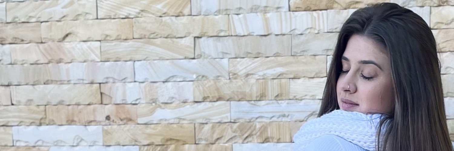 cominjana's profile banner image