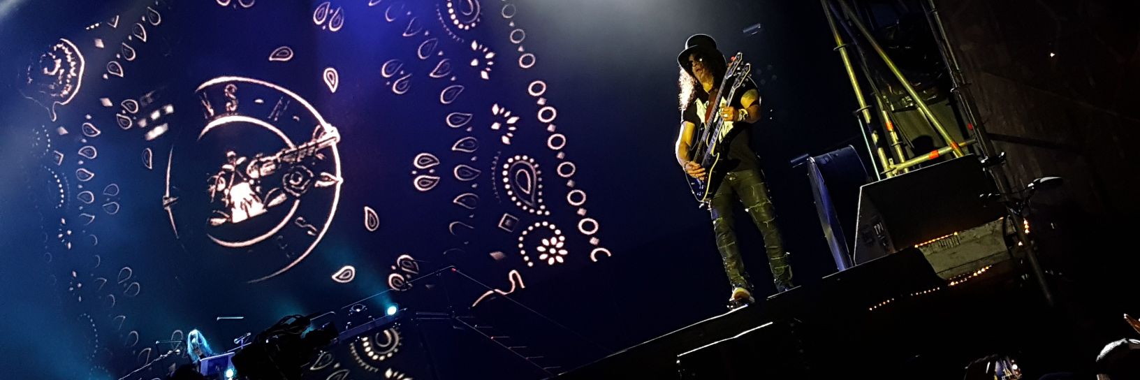 Baldomero Flores B 🖤⚡ banner