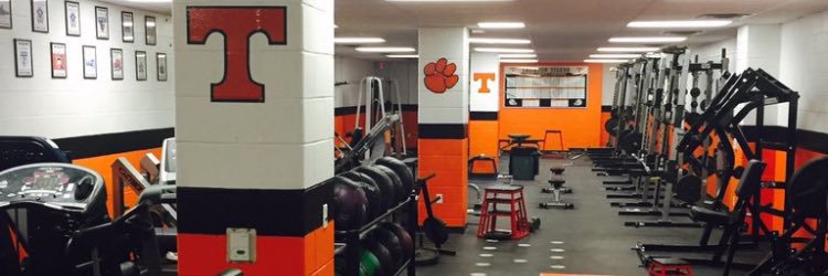 THS Weight Room banner