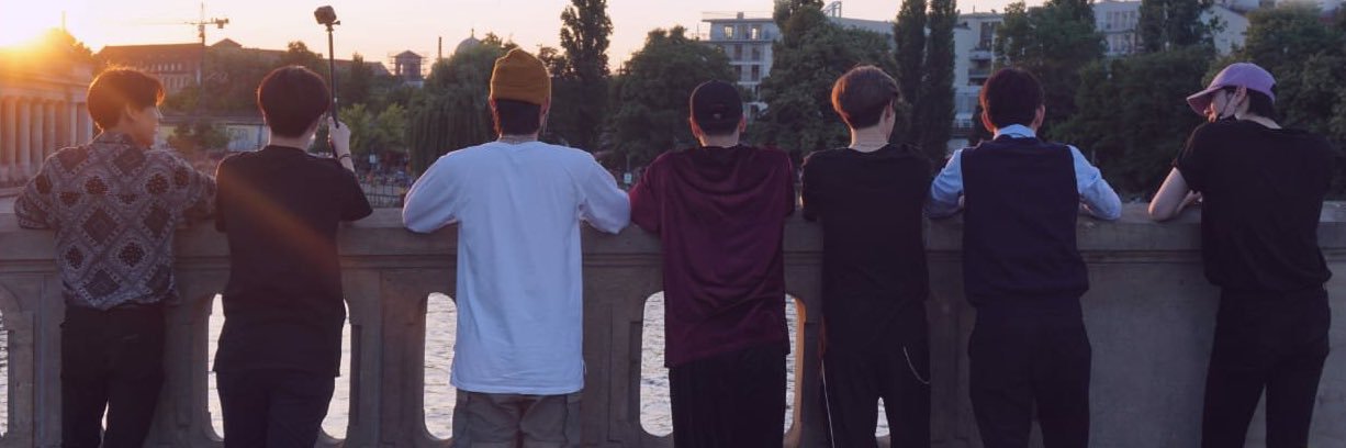 twinciste's profile banner image