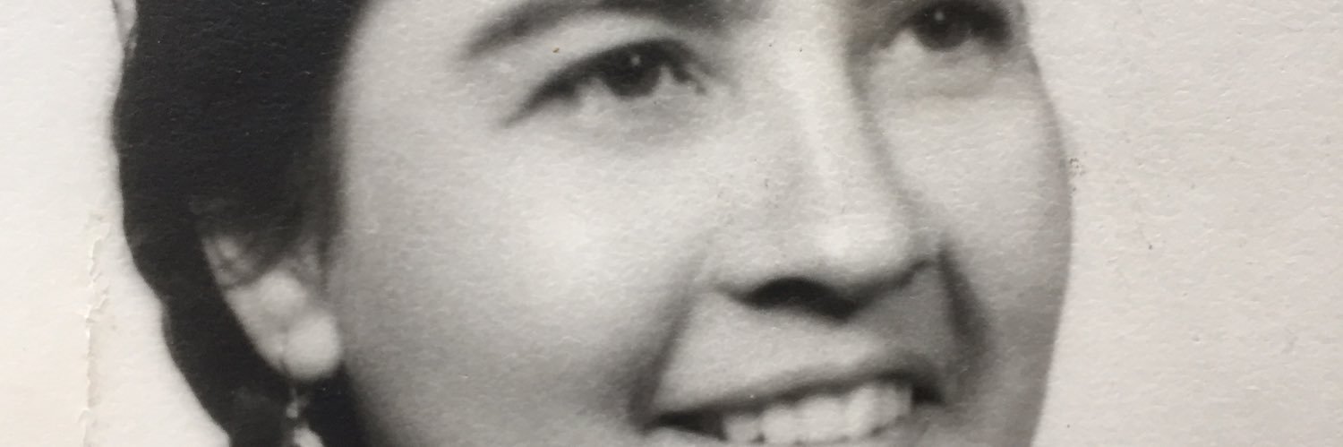 lucciaflores's profile banner image