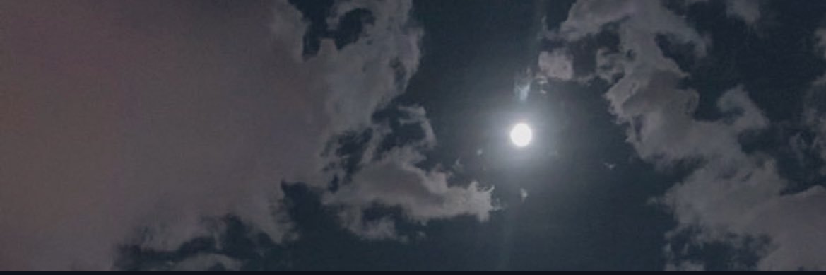 _mone11's profile banner image