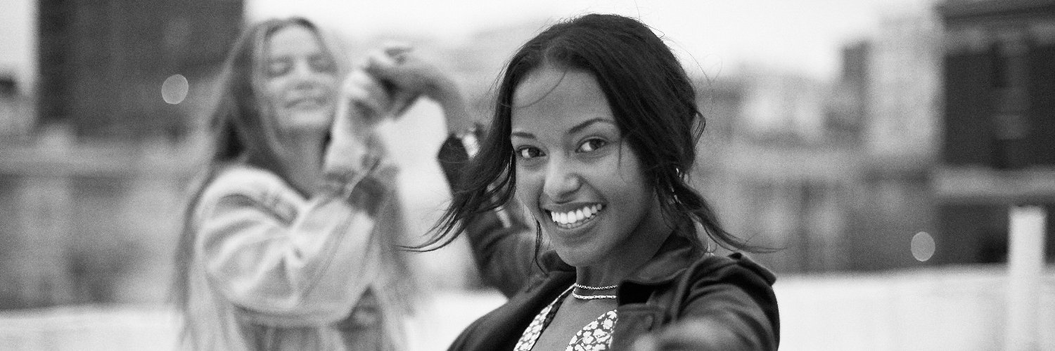 Hotel Zeppelin banner