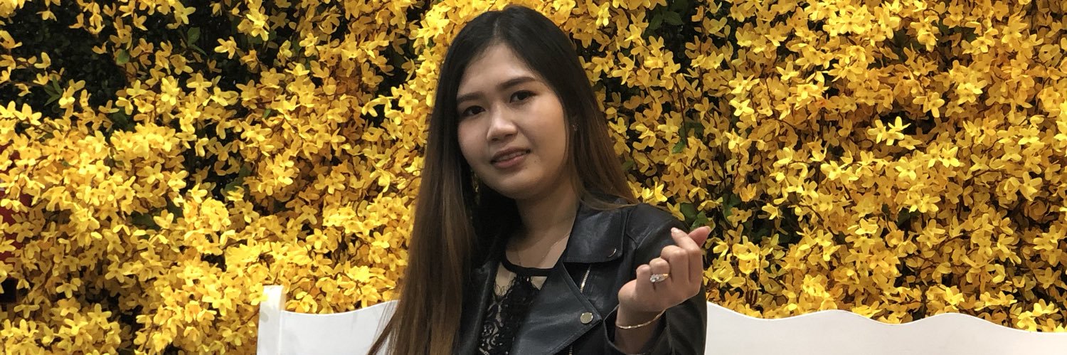 ផ្កា​ រីករាយ​ banner