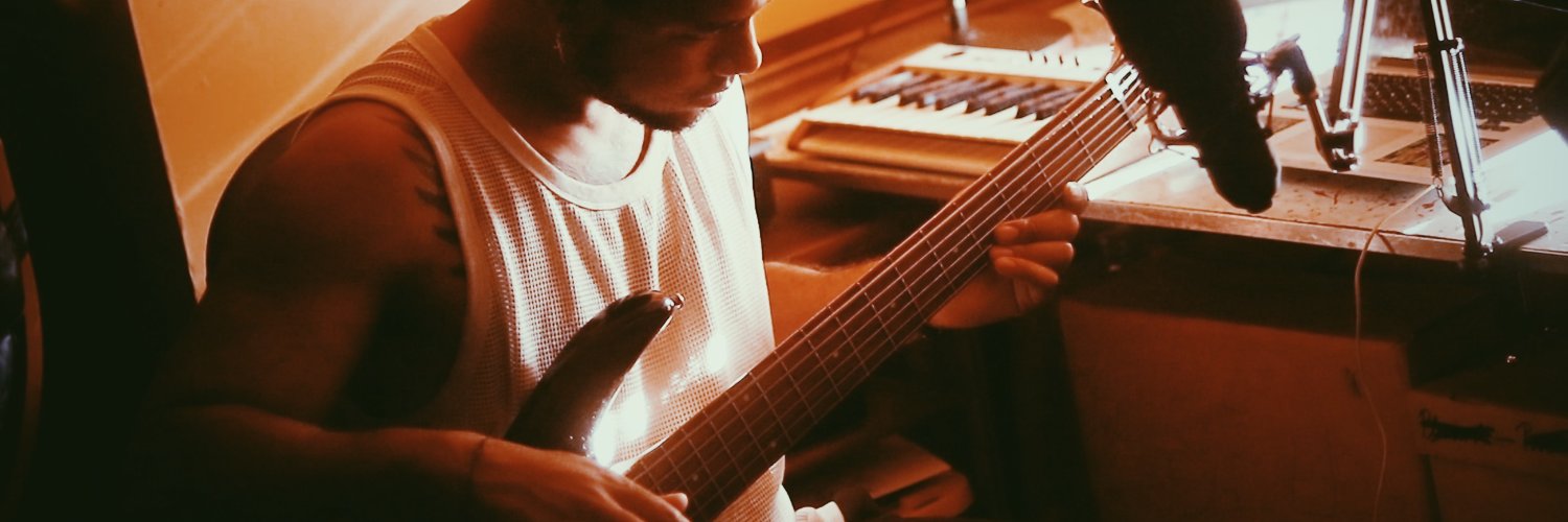 CRXSHWORLD's profile banner image