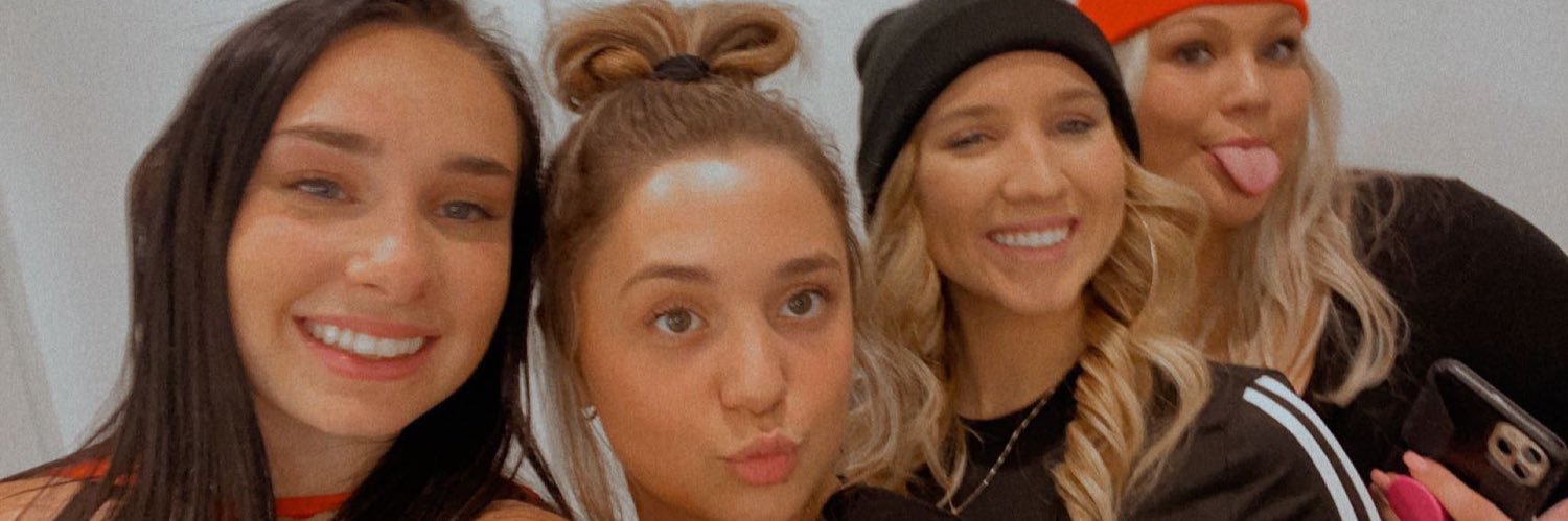 lizdabbert's profile banner image