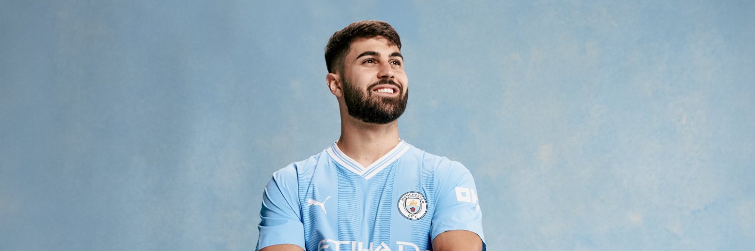 19LN19's profile banner image