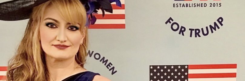 VikkiLizzi's profile banner image