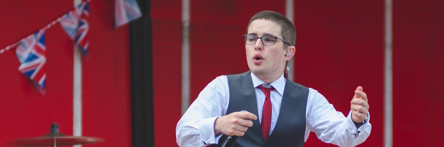 TomWyllieSinger's profile banner image