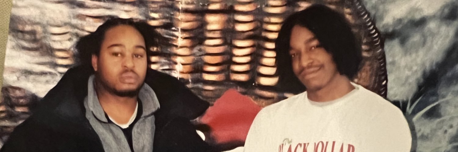 E MONEY banner
