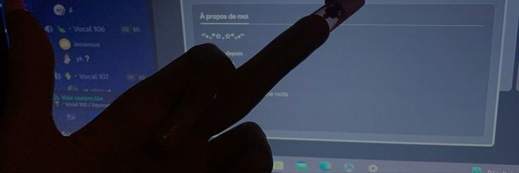 𝚂𝙴𝙻𝚈𝚂𝚂𝙴 banner