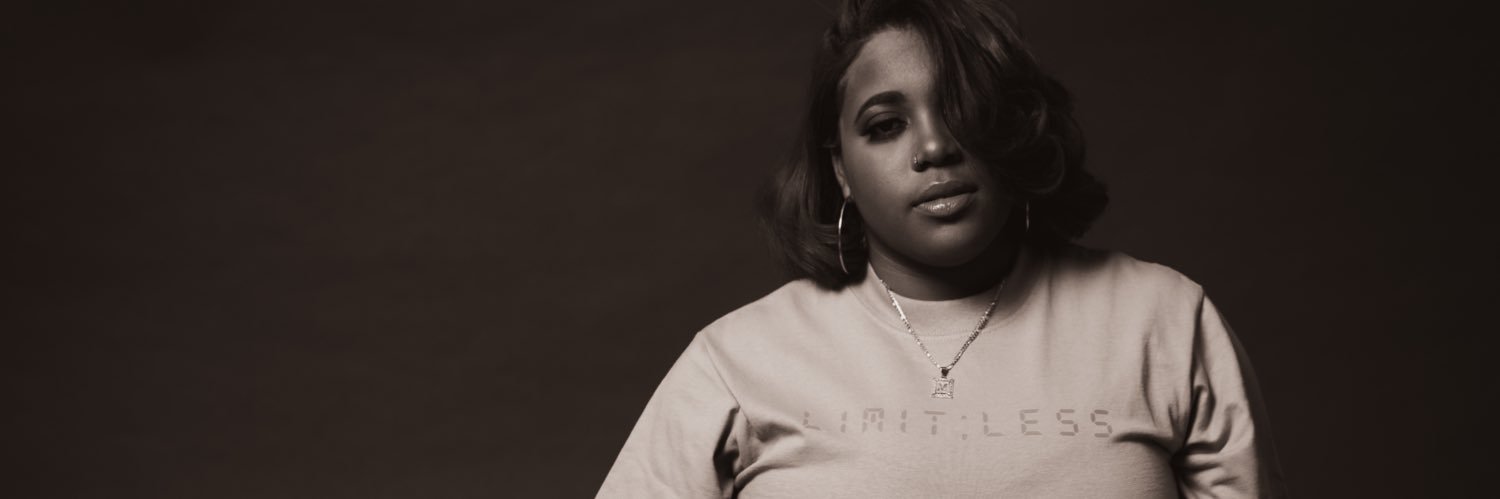 leahrishell's profile banner image