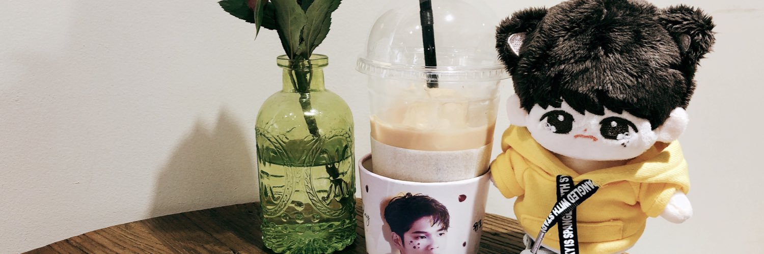 silentong's profile banner image