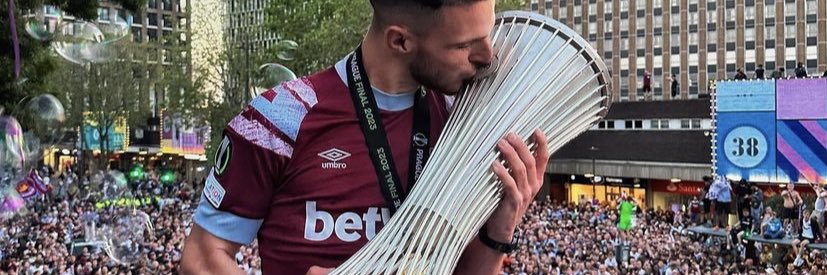 milliebailey_'s profile banner image